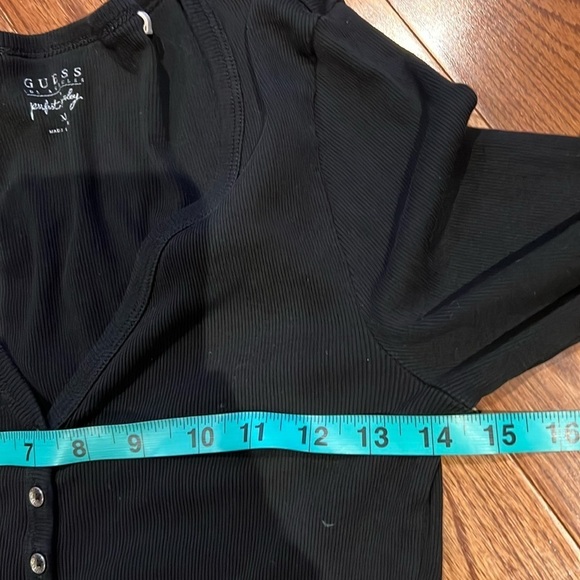 Guess black  knit ribbed top Sz M - Picture 4 of 11